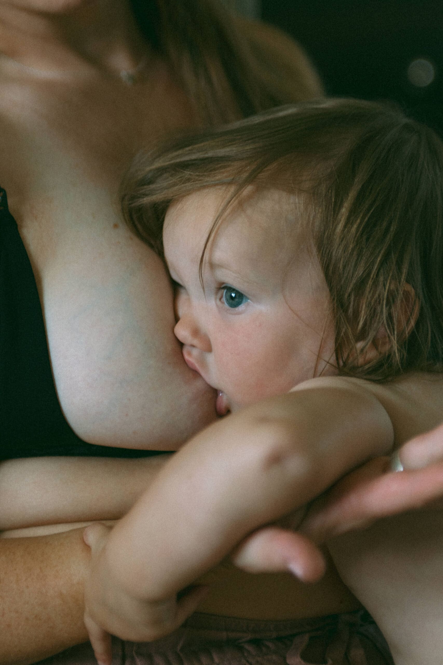 mama and baby breastfeeding